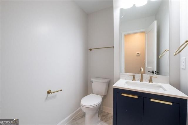 3798 Ashford Lake Court NE, Brookhaven, GA 30319
