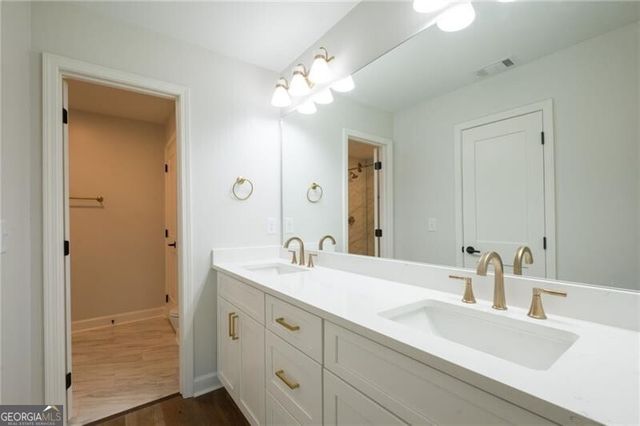 3798 Ashford Lake Court NE, Brookhaven, GA 30319