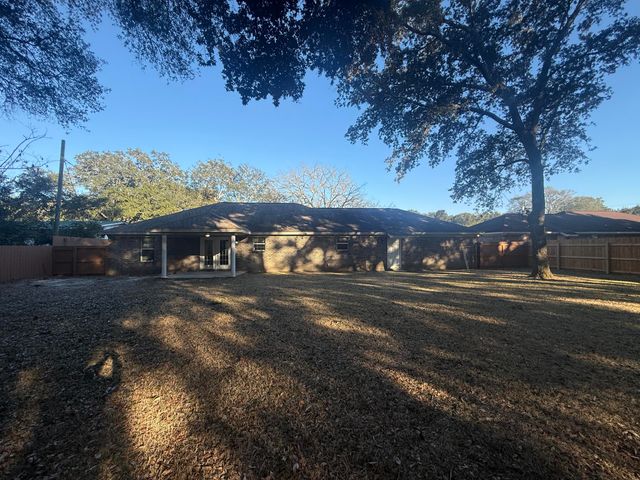 1482 Cat-Mar Road, Niceville, FL 32578
