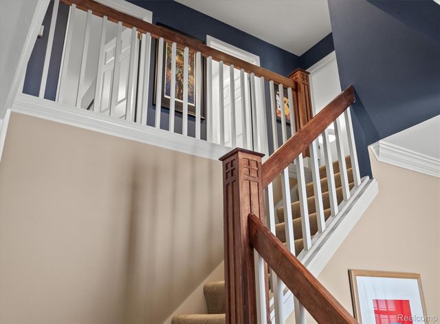 6018 Glen Eagles Drive, West Bloomfield Charter Township, MI 48323