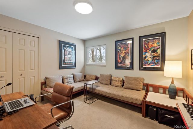 6018 Glen Eagles Drive, West Bloomfield Charter Township, MI 48323