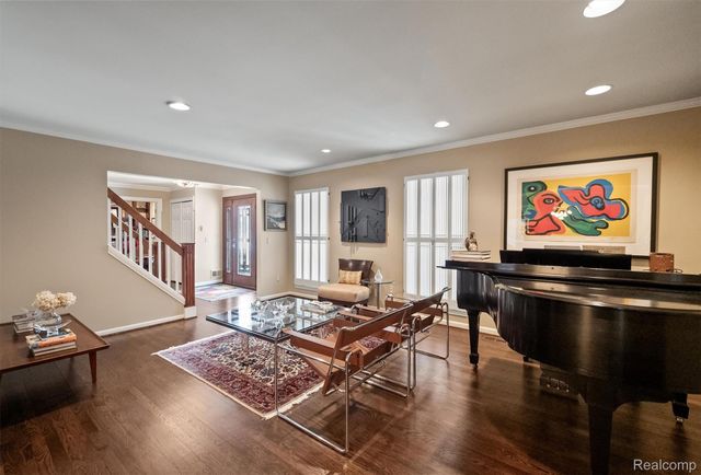 6018 Glen Eagles Drive, West Bloomfield Charter Township, MI 48323