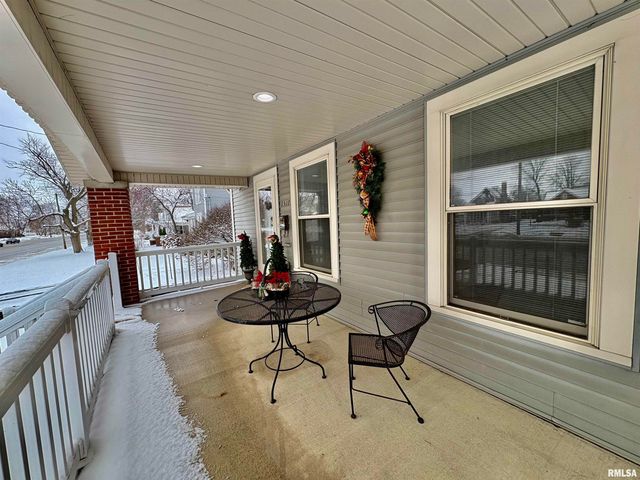 1517 S MAIN Street, Jacksonville, IL 62650