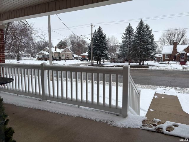 1517 S MAIN Street, Jacksonville, IL 62650