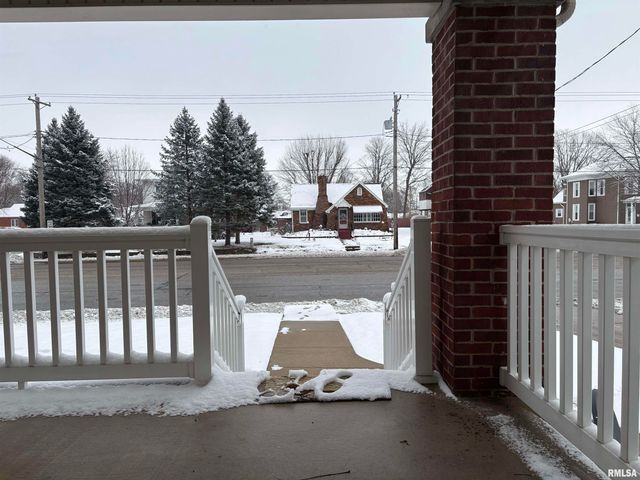 1517 S MAIN Street, Jacksonville, IL 62650