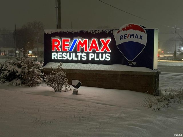 1517 S MAIN Street, Jacksonville, IL 62650