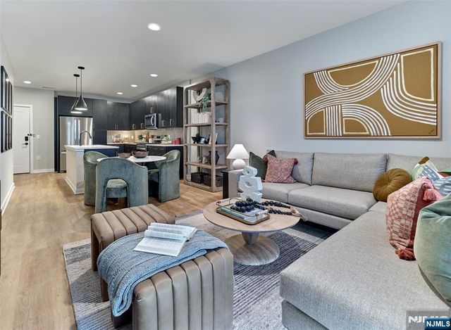 51 Okner Parkway 2029, Livingston, NJ 07039