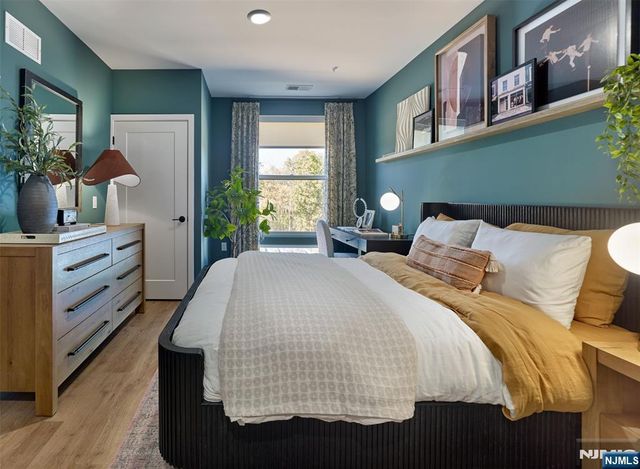 51 Okner Parkway 2029, Livingston, NJ 07039