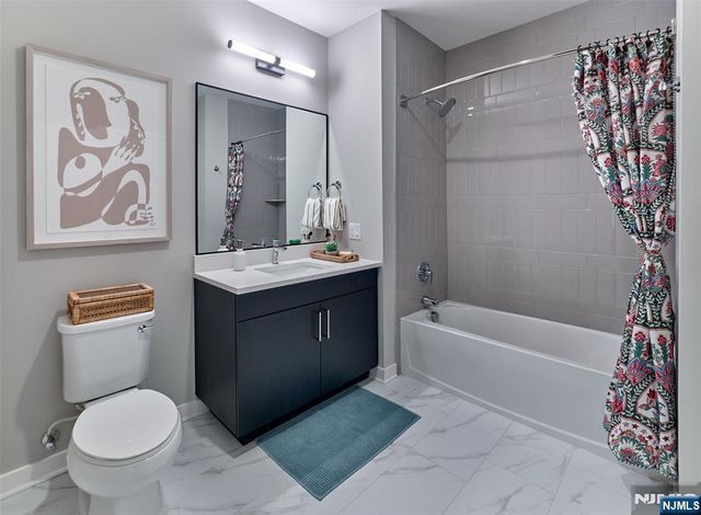 51 Okner Parkway 2029, Livingston, NJ 07039