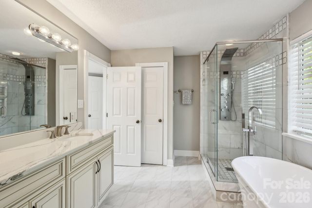 3223 Rheinwood Court, Matthews, NC 28105