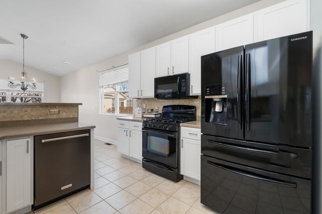 1611 BENZIE Circle, Romeoville, IL 60446