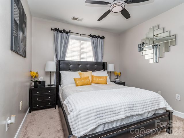 2074 Ayrsley Town Boulevard, Charlotte, NC 28273