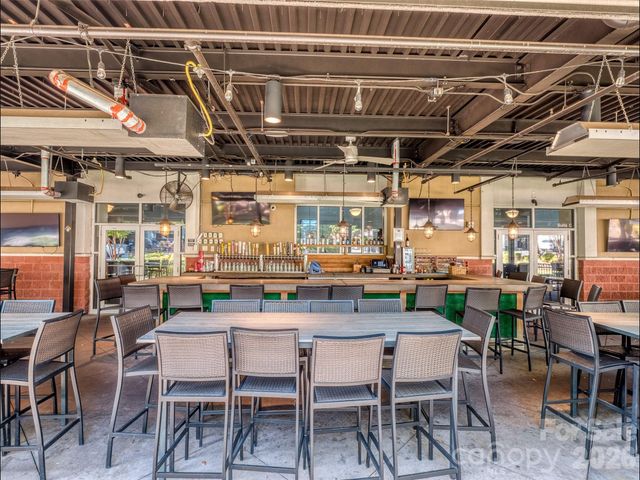 2074 Ayrsley Town Boulevard, Charlotte, NC 28273
