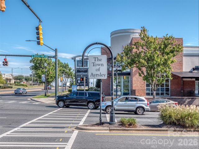 2074 Ayrsley Town Boulevard, Charlotte, NC 28273