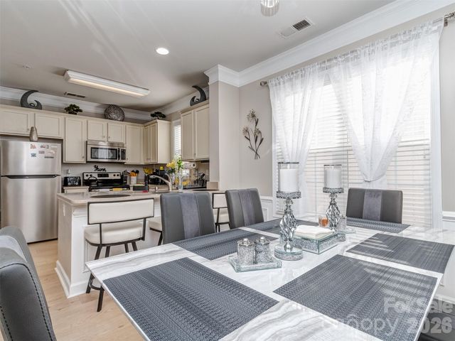 2074 Ayrsley Town Boulevard, Charlotte, NC 28273