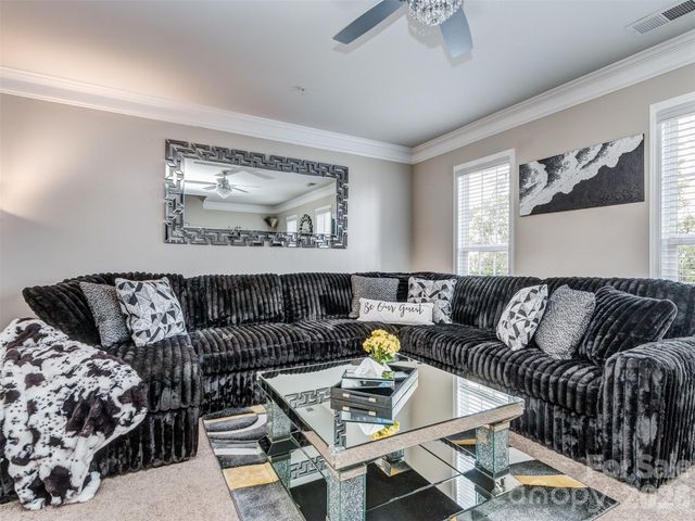 2074 Ayrsley Town Boulevard, Charlotte, NC 28273