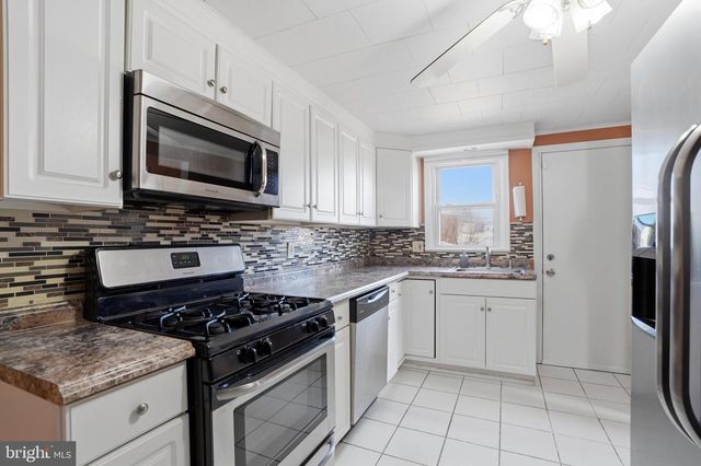 227 S 4TH AVE, Reading, PA 19611