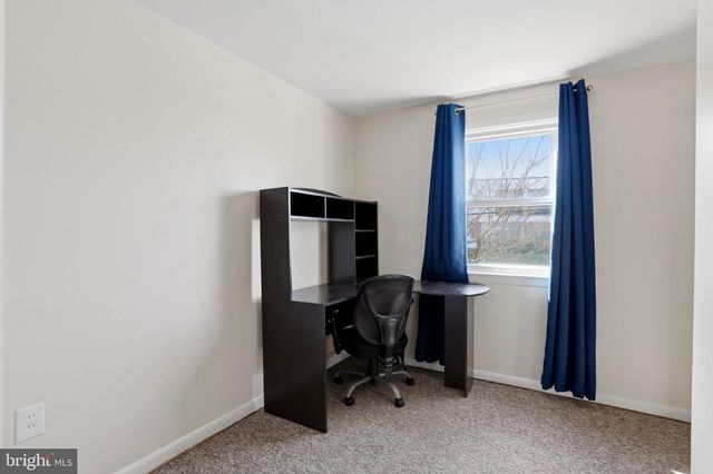 227 S 4TH AVE, Reading, PA 19611