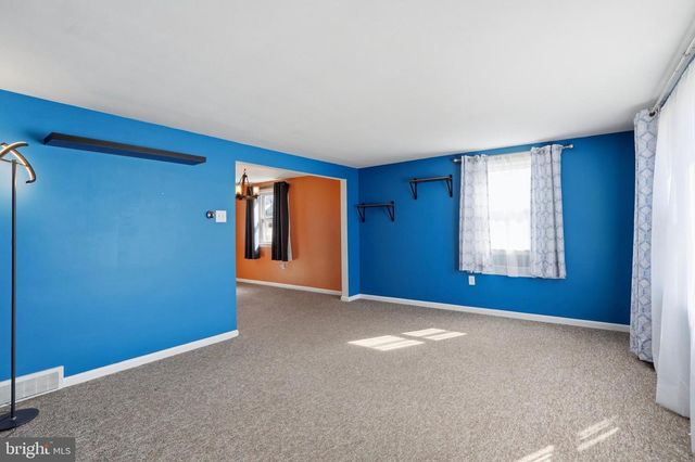 227 S 4TH AVE, Reading, PA 19611