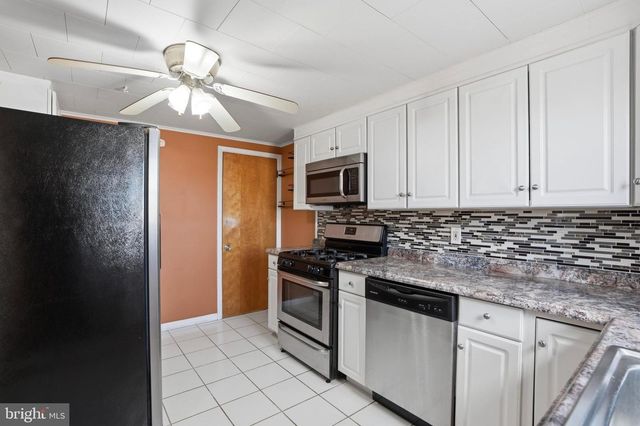 227 S 4TH AVE, Reading, PA 19611