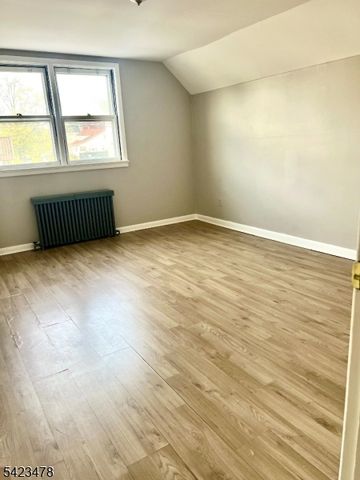 258 E 22Nd St, Paterson City, NJ 07514