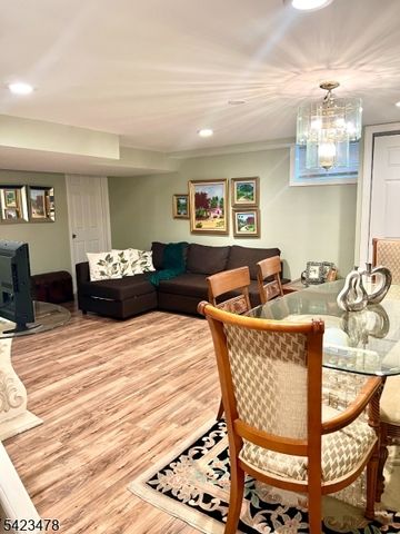 258 E 22Nd St, Paterson City, NJ 07514