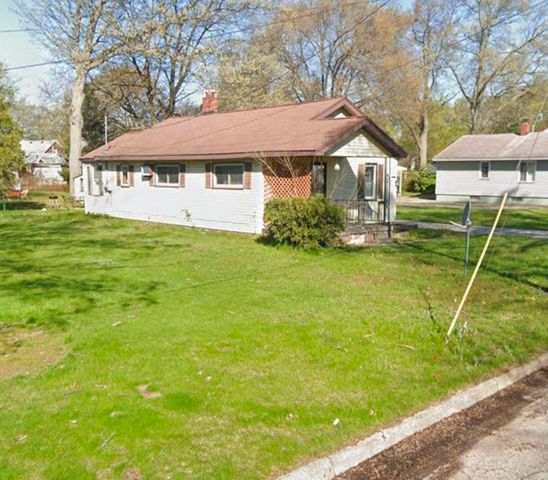 2335 Moon Street, Muskegon, MI 49441
