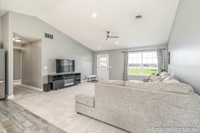 11688 Bear Meadows Drive Se, Bowne Twp, MI 49302