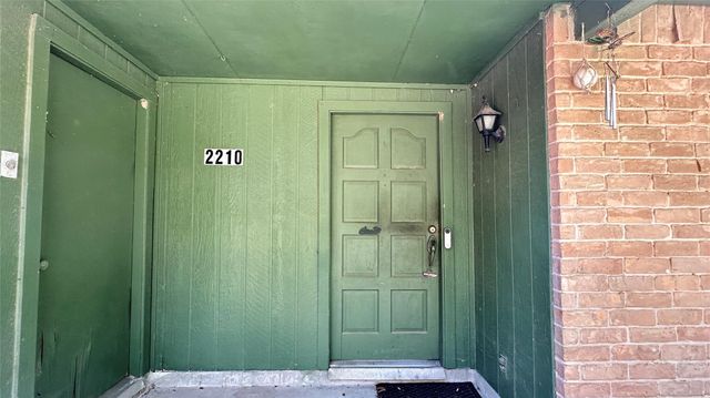 2210 Stillmeadow Drive, Missouri City, TX 77489