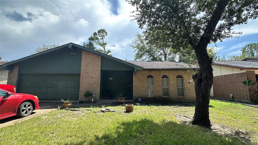 2210 Stillmeadow Drive, Missouri City, TX 77489
