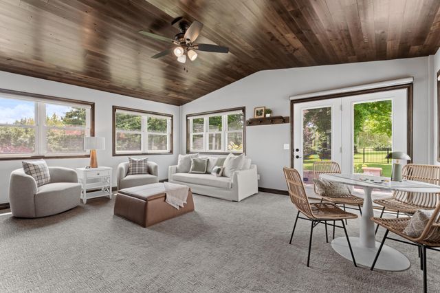 5005 Scenic Oak Drive SW, Rochester, MN 55902