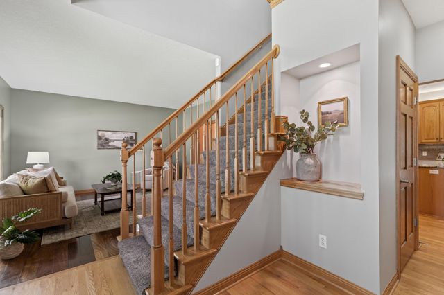 5005 Scenic Oak Drive SW, Rochester, MN 55902