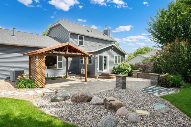 5005 Scenic Oak Drive SW, Rochester, MN 55902