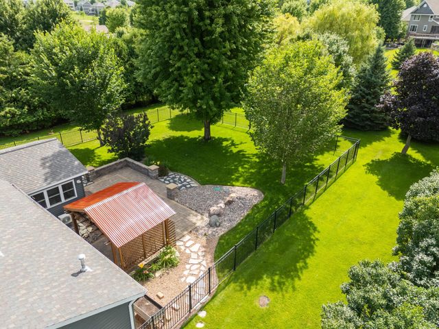5005 Scenic Oak Drive SW, Rochester, MN 55902
