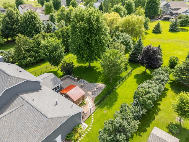5005 Scenic Oak Drive SW, Rochester, MN 55902