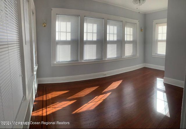 16 Norwood Court, West Long Branch, NJ 07764