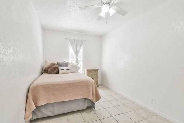 606 Pine Bough Ln, Montgomery, TX 77316