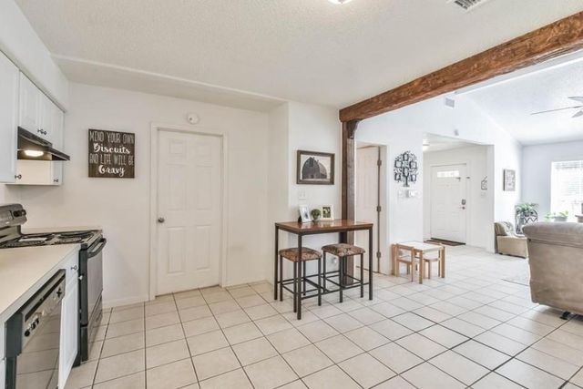 606 Pine Bough Ln, Montgomery, TX 77316