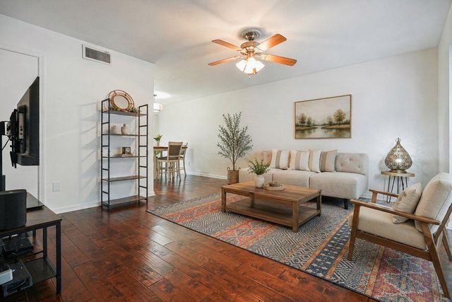 136 Peachtree Memorial Drive NW PA8, Atlanta, GA 30309