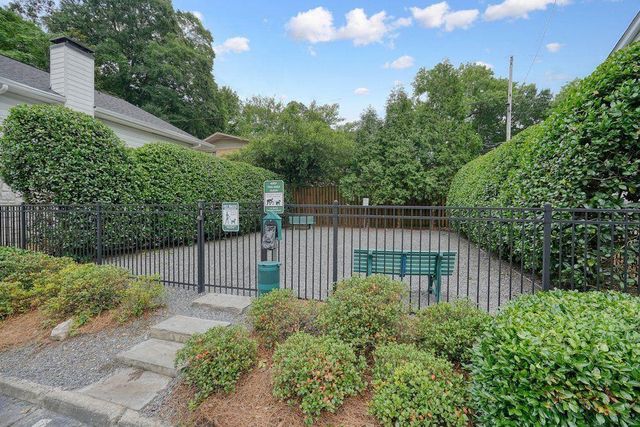 136 Peachtree Memorial Drive NW PA8, Atlanta, GA 30309