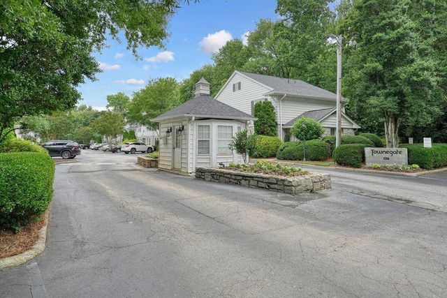 136 Peachtree Memorial Drive NW PA8, Atlanta, GA 30309
