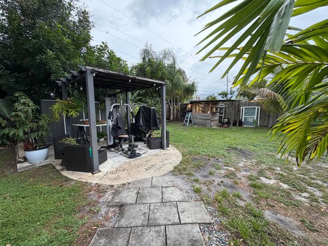 3407 TACONIC Drive, West Palm Beach, FL 33406