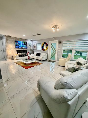 3407 TACONIC Drive, West Palm Beach, FL 33406