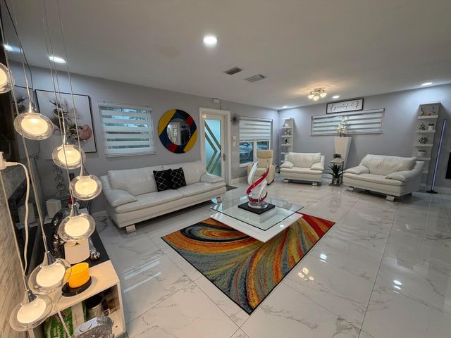3407 TACONIC Drive, West Palm Beach, FL 33406