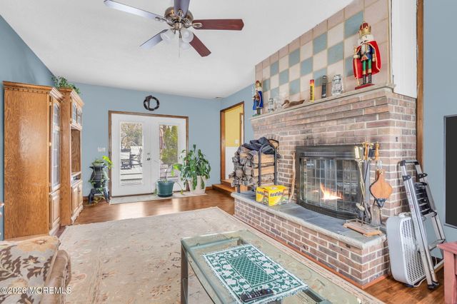 7 Glenwood Drive, Bayville, NJ 08721