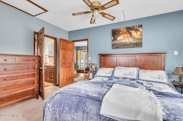 7 Glenwood Drive, Bayville, NJ 08721