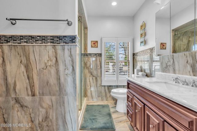 7 Glenwood Drive, Bayville, NJ 08721