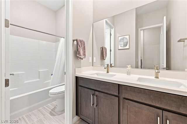 96 Sarabeth Street, Las Vegas, NV 89138