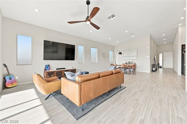 96 Sarabeth Street, Las Vegas, NV 89138