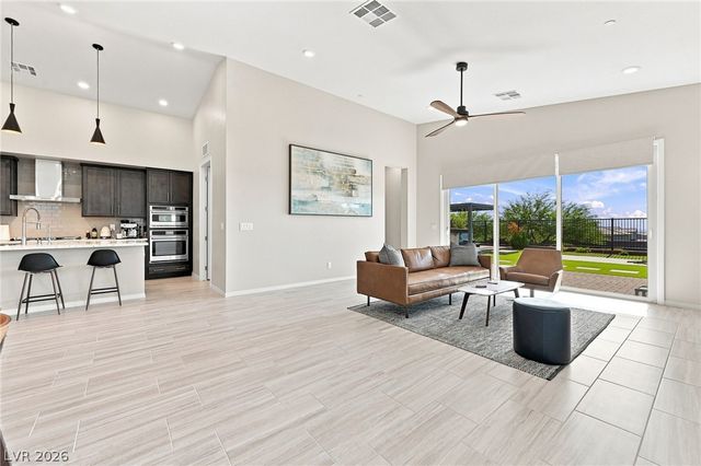 96 Sarabeth Street, Las Vegas, NV 89138